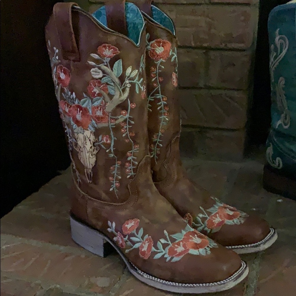 Corral Boot